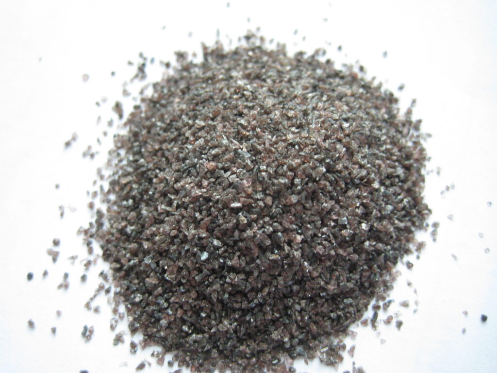 ألومينا منصهرة بنية اللون رقم 24# لعملية السفع الرملي لأجزاء الطائرات -1-Brown fused alumina-Haixu Abrasives ألومنيوم مصهور بني